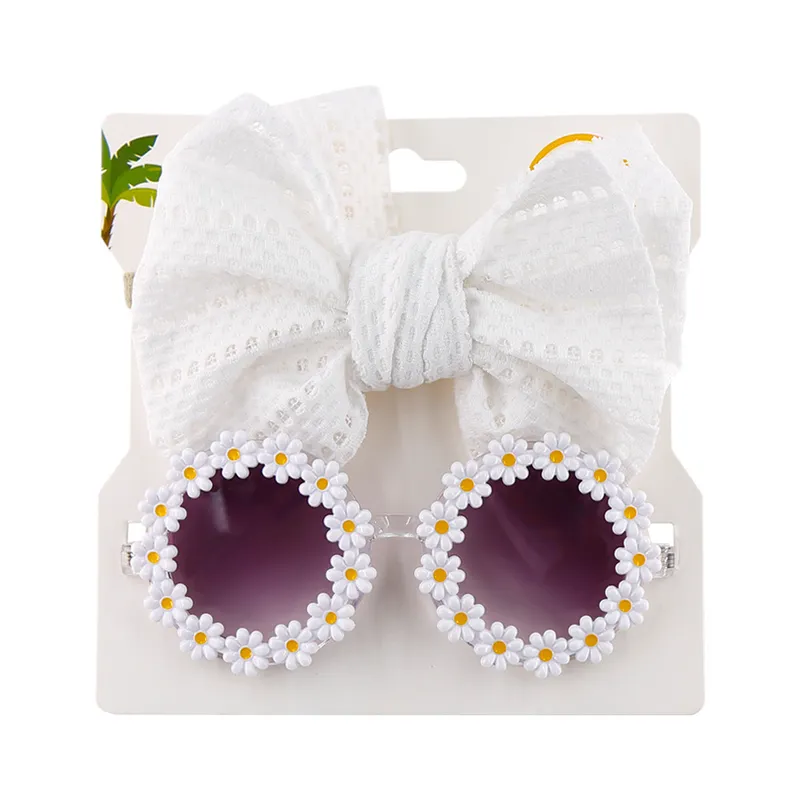 Royal Bow and Sunglasses Set